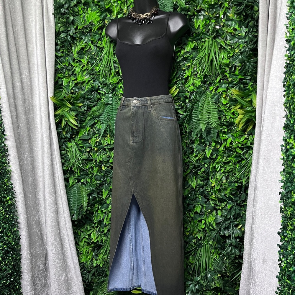 Fashion Nova Skirt Medium Womens Two Tone Denim Maxi Dark‎ Wash High Slit 3807
